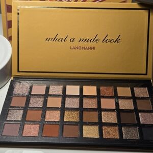 NEW Nude Look Eyeshadow Palette - 32 Shades